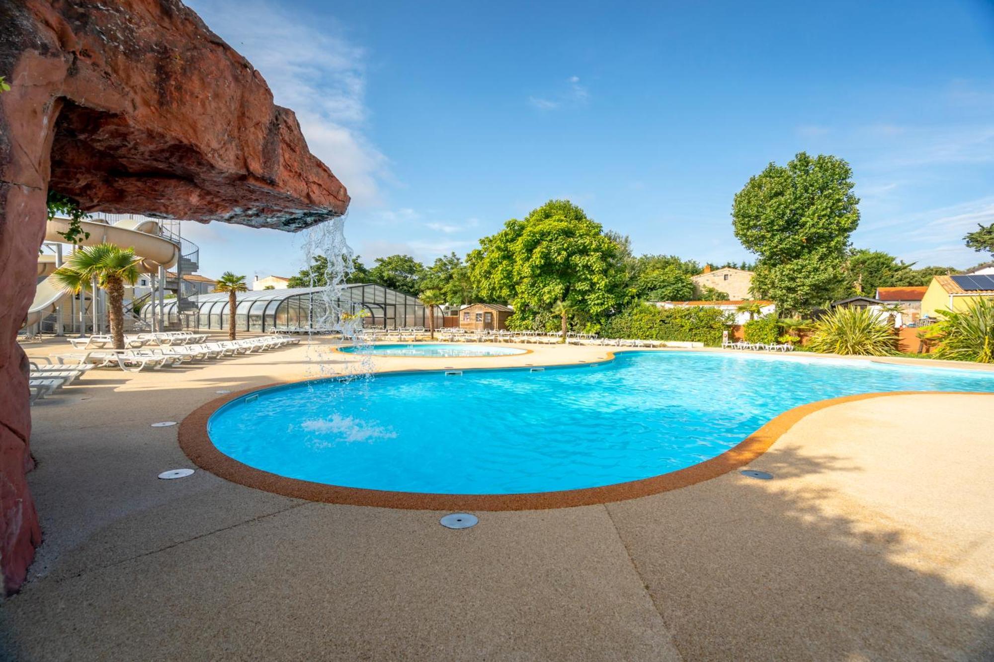 Hotel Kampaoh La Rochelle Châtelaillon-Plage Exterior foto